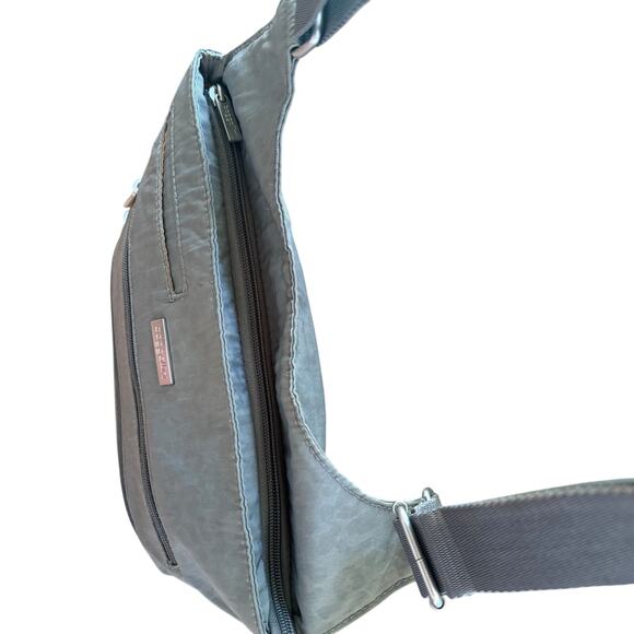 Baggallini Cross Body Bag Gray Sage Green Cheetah Light Slim Casual Travel - Picture 4 of 5